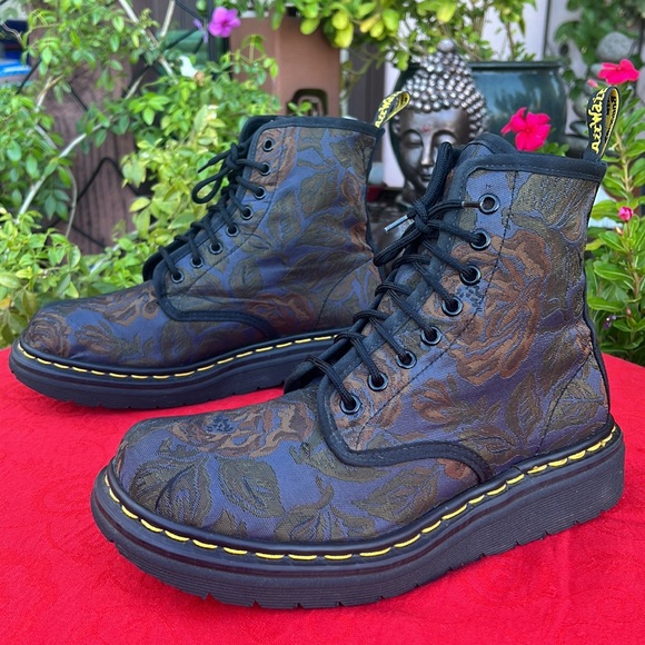 🏴 RARE Blue Floral Tapestry Dr. Martens Brocade Boots UK 7 - Picture 8 of 17